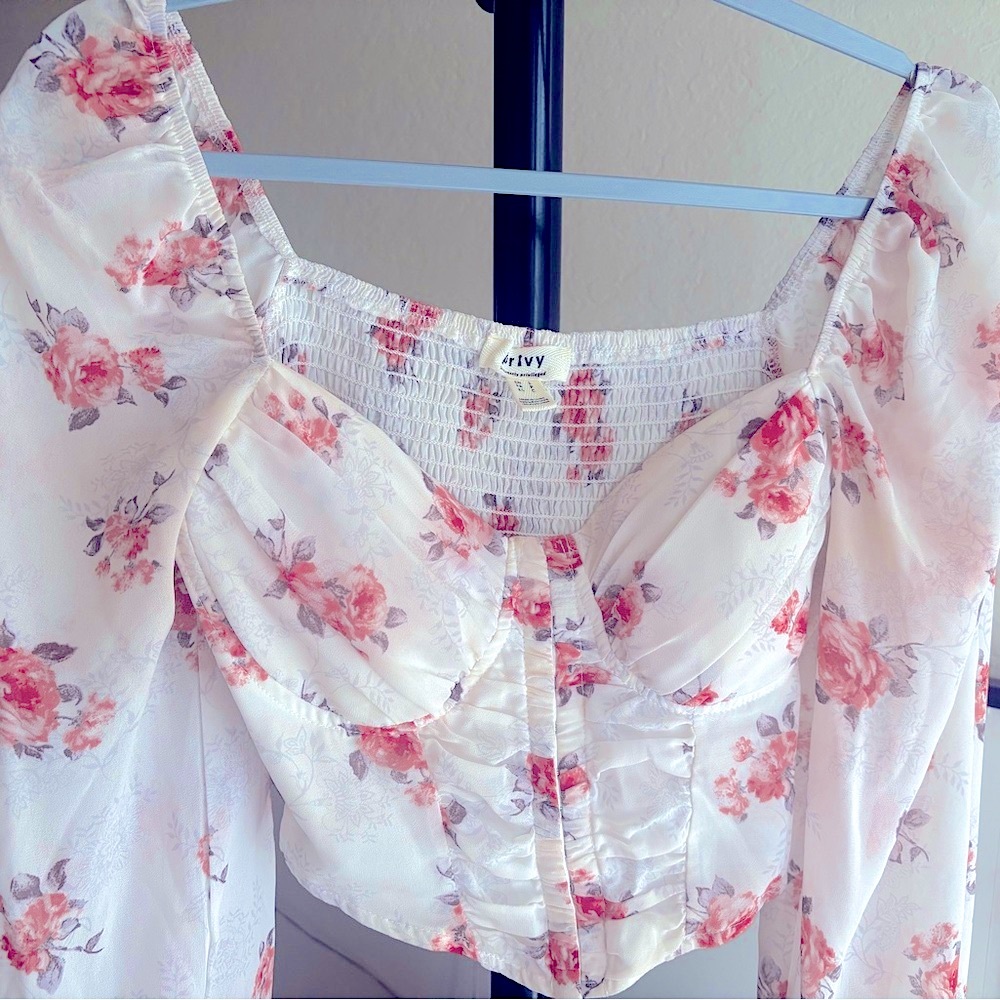 Privy White and Pink Floral Blouse